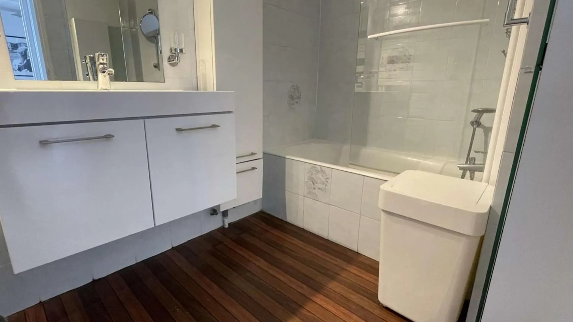 Superbe Apt 2P Front De Mer Pour 4 Pers Avec Terrasse - Cavalaire-Sur-Mer - Fr-1-226B-162 0*,  フランス